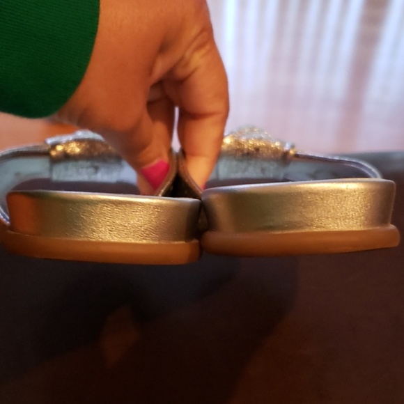 Sandals by Vince Camuto - Picture 7 of 7